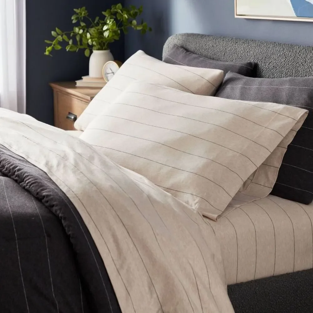 New Threshold Jersey Neutral Pinstripe Sheet Set queen - Picture 3 of 5